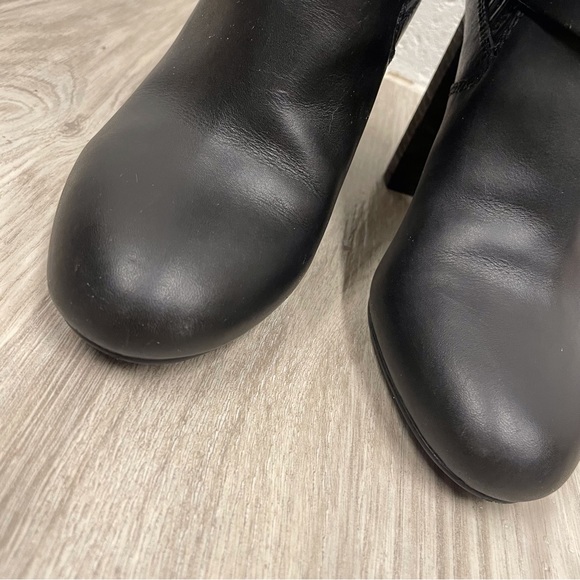 See by Chloe Capps Black Leather Buckle Ankle Booties - Picture 7 of 12